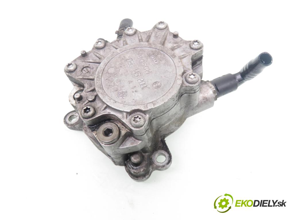 VW GOLF V (1K1) HB 2004 103,00 2.0 TDI 16V - BKD 1968,00 Pumpa vákuová 03G145209