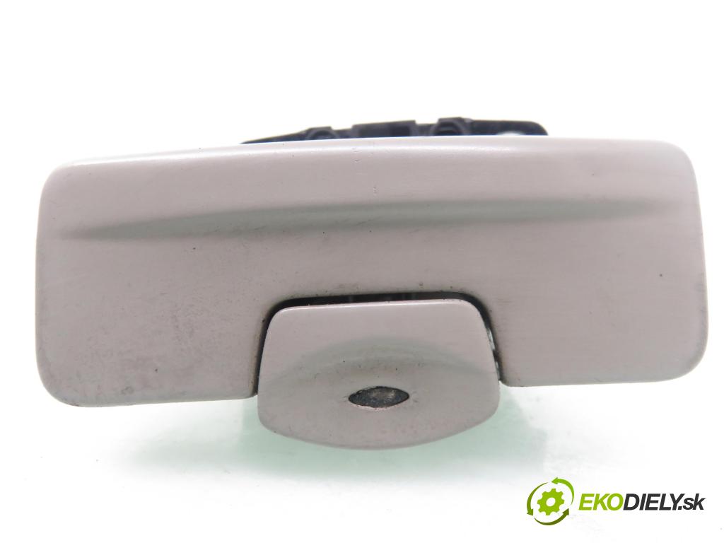 RENAULT VEL SATIS (BJ0_) HB 2002 133,00 3.0 dCi (BJ0S) - P9X 715 2958,00 vypínač brzdy MANUÁLNY: