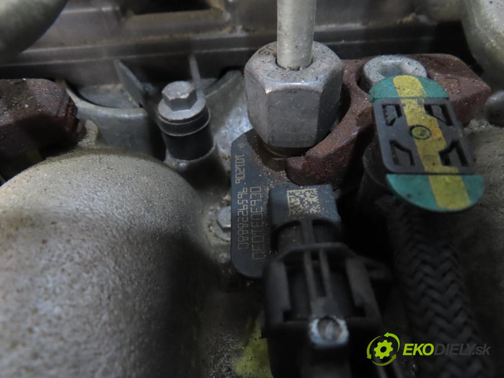 CITROEN C-CROSSER (EP_) SUV 2011 115,00 2.2 HDi 160 - 4HN (DW12MTED4) 2179,00 Motor DIESEL 4HK ; 4HN ; 10DZ82