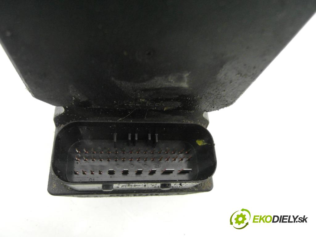 PEUGEOT 307 SW (3H) KOMBI 2003 80,00 1.6 BioFlex - NFU (TU5JP4) 1587,00 Pumpa ABS 0265950084 ; 0265225188 ; 9650576980 (Pumpa ABS)