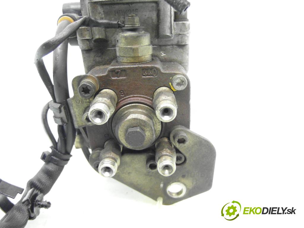 AUDI A3 (8L1) HB 2001 66,00 1.9 TDI 90 - ALH 1896,00 pumpa vstřikovací 038130107D ; 0460404976 (Vstřikovací čerpadlo)