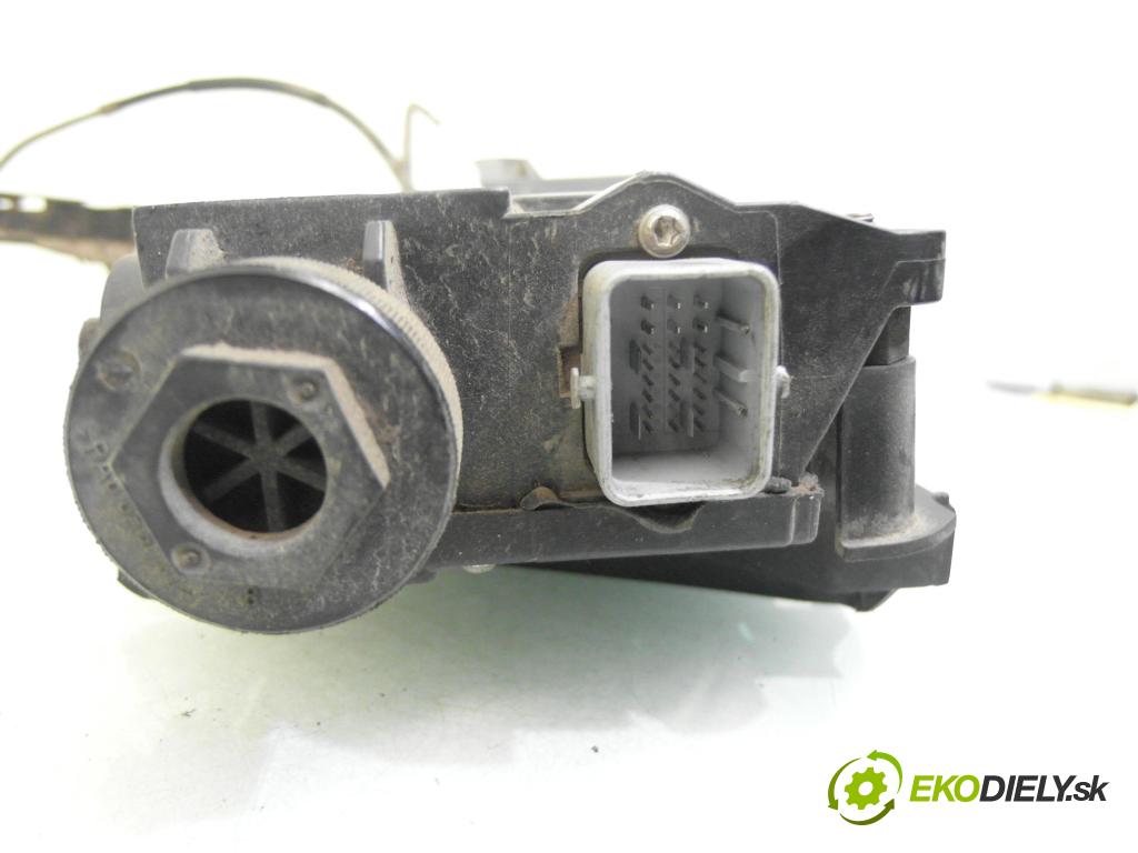 RENAULT SCENIC II (JM0/1_) MINIVAN 2005 78,00 1.5 dCi 106 - K9K 732 1461,00 BRZDA: ručny elektrický 8200418647