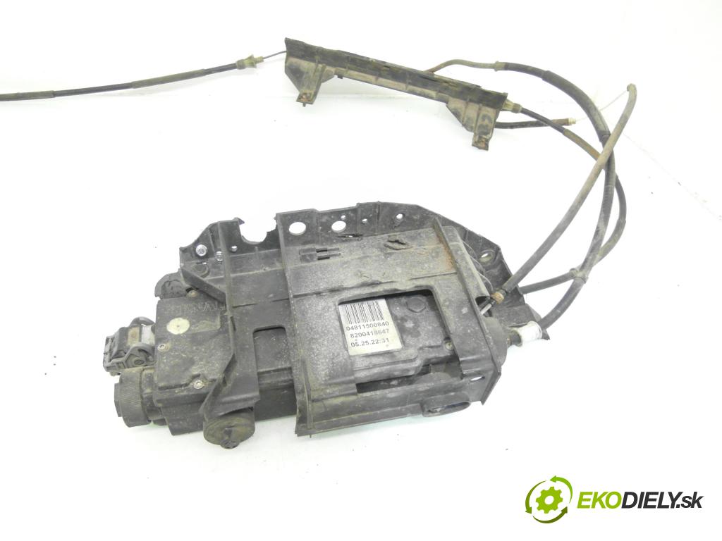 RENAULT SCENIC II (JM0/1_) MINIVAN 2005 78,00 1.5 dCi 106 - K9K 732 1461,00 BRZDA: ručny elektrický 8200418647