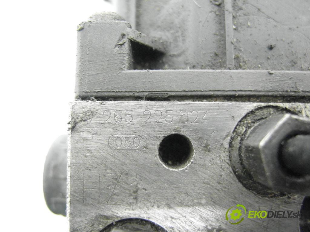 VW PASSAT B5 (3B2) SEDAN 1998 92,00 1.8 - ADR 1781,00 Pumpa ABS 0265950055 ; 4B0614517G ; 0265225124 (Pumpa ABS)
