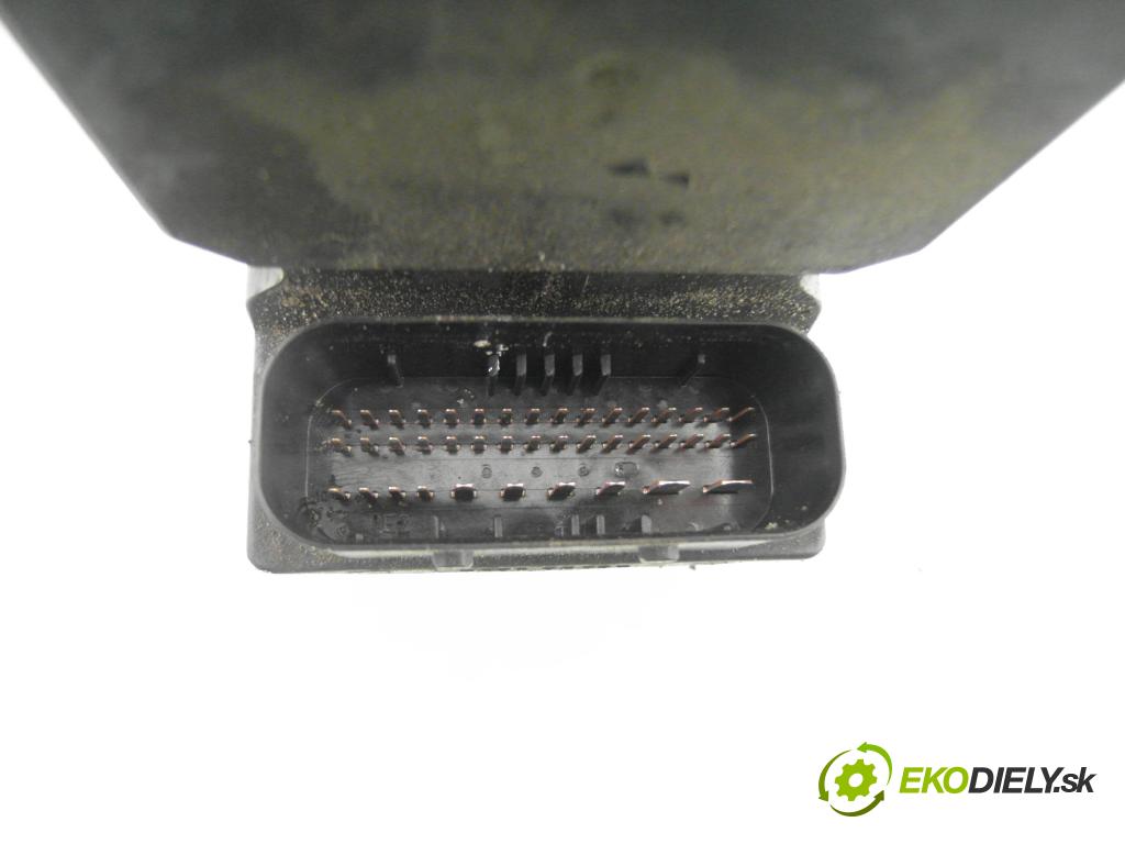 VW PASSAT B5 (3B2) SEDAN 1998 92,00 1.8 - ADR 1781,00 Pumpa ABS 0265950055 ; 4B0614517G ; 0265225124 (Pumpa ABS)