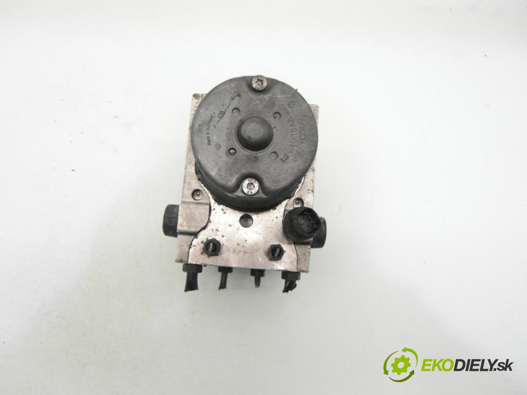 VW PASSAT B5 (3B2) SEDAN 1998 92,00 1.8 - ADR 1781,00 Pumpa ABS 0265950055 ; 4B0614517G ; 0265225124 (Pumpa ABS)