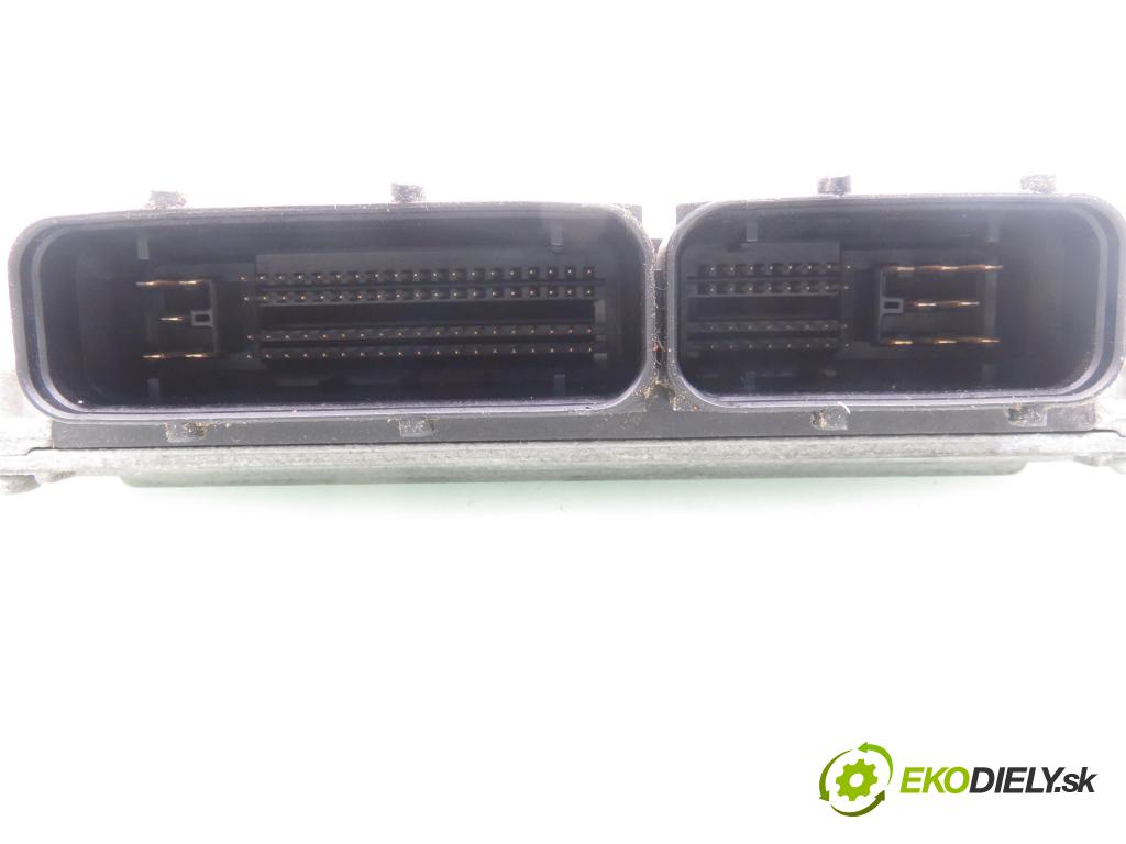 VW POLO (9N_) HB 2001 47,00 1.2 12V 64 - AZQ 1198,00 spinačka / imobilizéra IMMO / Riadiaca jednotka 03E906033 ; 5WP4014803 ; 6Q1937049B