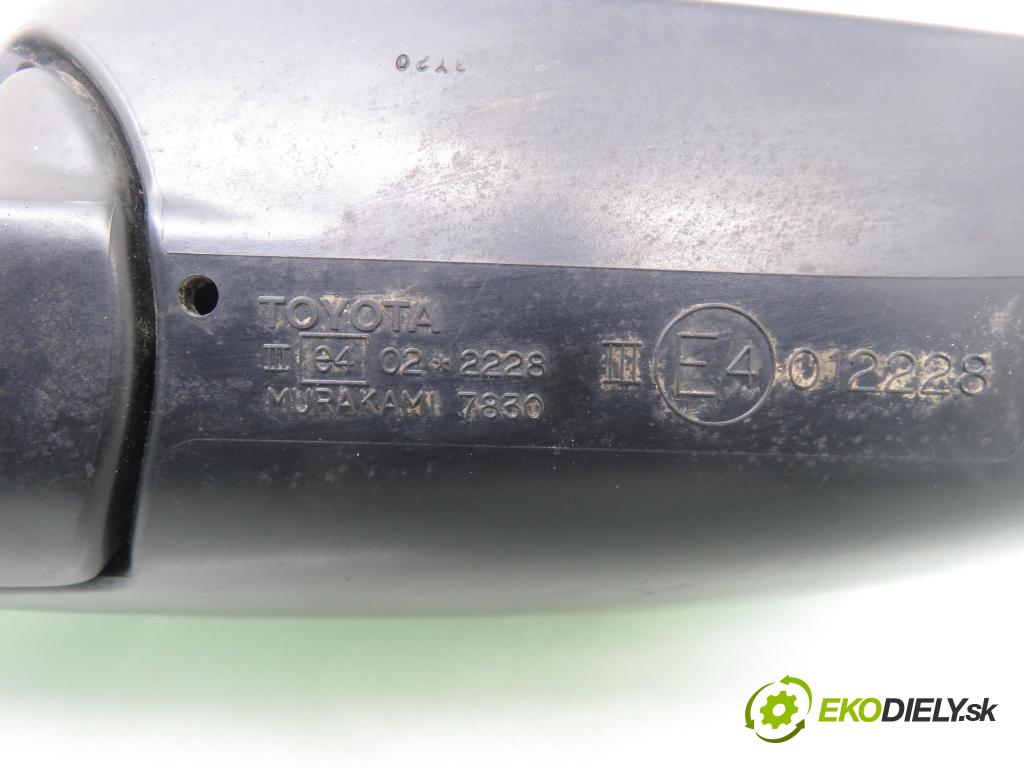 TOYOTA RAV 4 II (_A2_) SUV 2004 85,00 2.0 D-4D 4WD 116 - 1CD-FTV 1995,00 Spätné zrkadlo