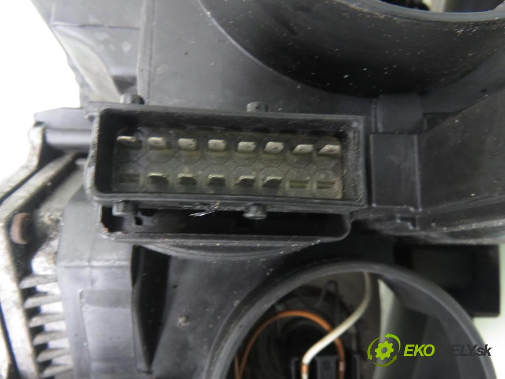 OPEL VECTRA B Kombi (J96) KOMBI 2001 92,00 2.2 DTI 16V - Y 22 DTR 2172,00 světlo LP 0301179271 ; 307329073