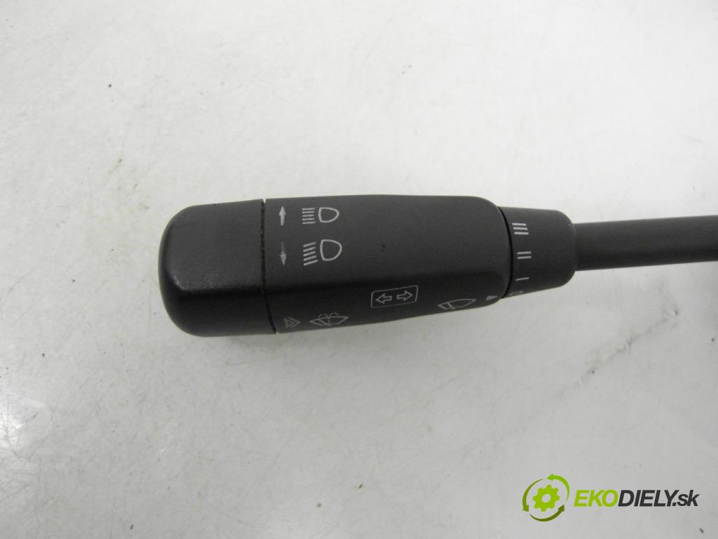 MERCEDES-BENZ KLASA A (W168) HB 1998 66,00 1.7 CDI 90 1689,00 / ŘAZENÍ / levá strana 1685450110