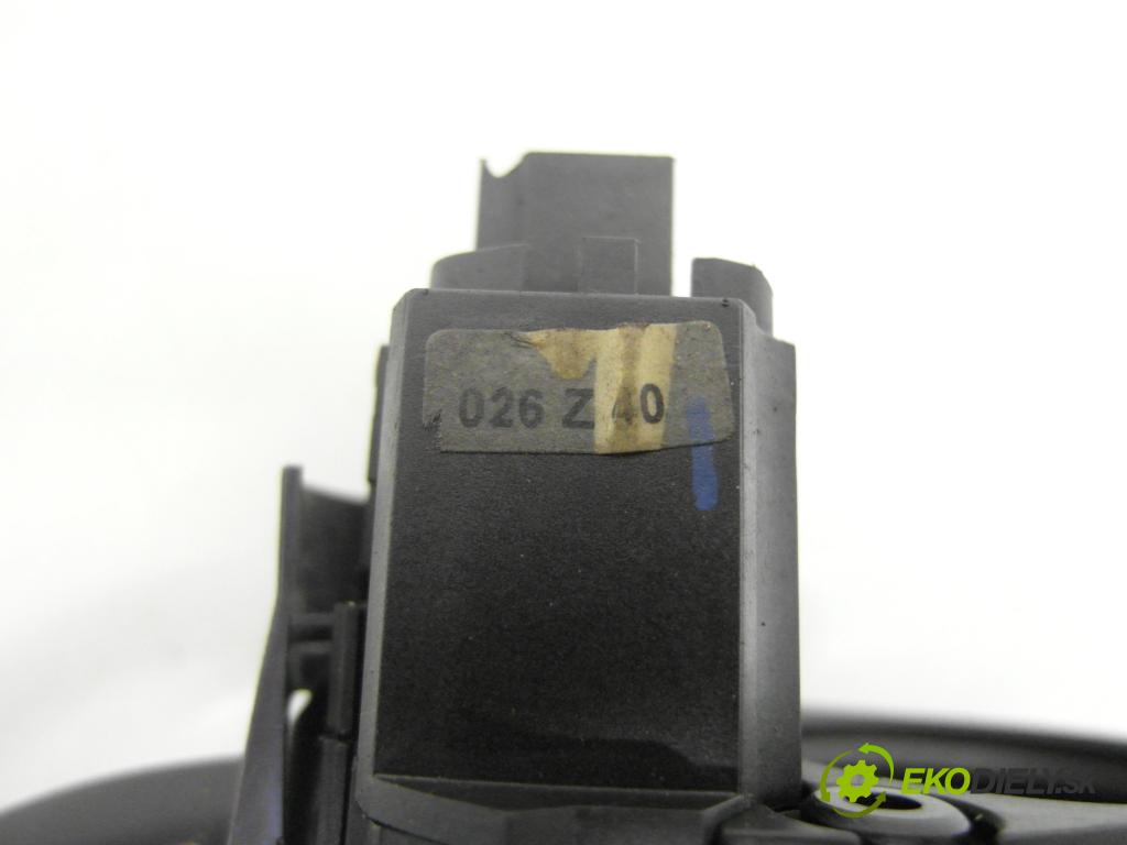 MERCEDES-BENZ KLASA A (W168) HB 1998 66,00 1.7 CDI 90 1689,00 / páčka ľavá strana 1685450110