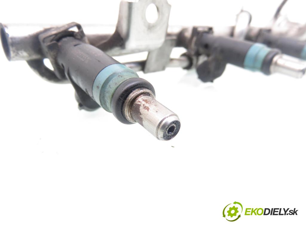 AUDI A4 Avant (8E5, B6) KOMBI 2002 96,00 2 - ALT 1984,00 lišta vstřikovací 06B133551K ; 0280160575 (Vstřikovací lišta)