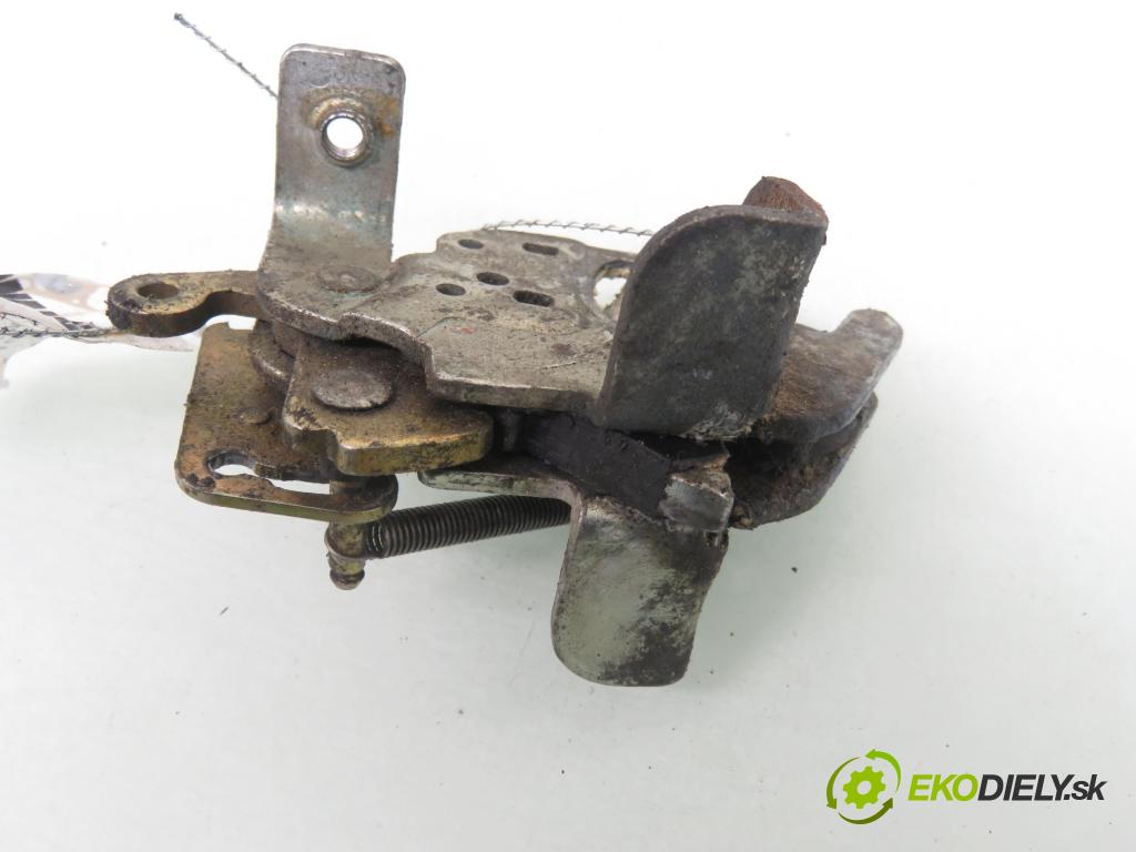 MERCEDES-BENZ VITO Skrzynia (638) VAN 2001 90,00 112 CDI 2.2 (638.094) - OM 611.980 2151,00 zámok dverí kufor A6387430135