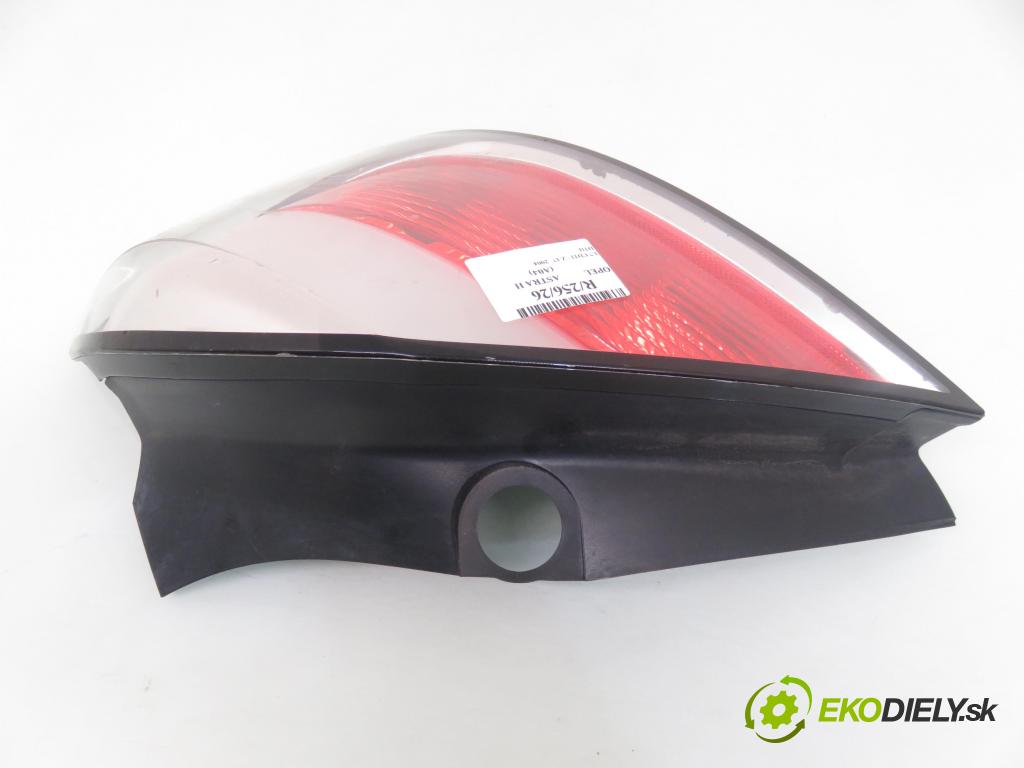 OPEL ASTRA H (A04) HB 2004 74,00 1.7 CDTI 100 - Z 17 DTH 1686,00 světlo pravé zadní 24451837 ; 00865302