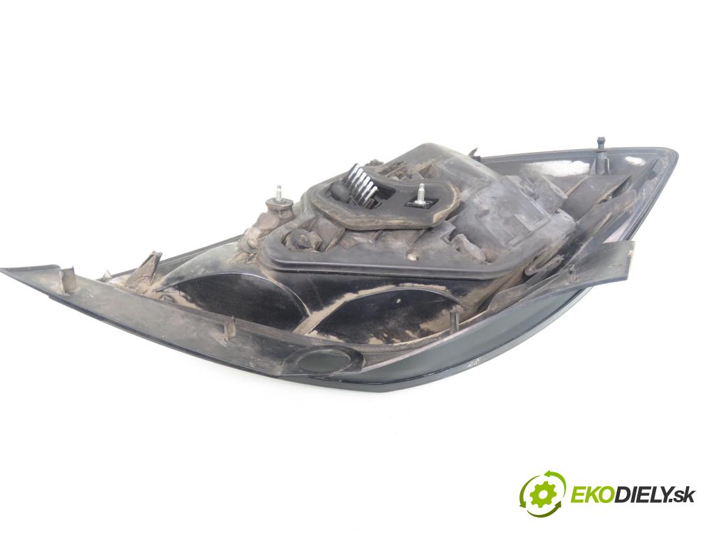 OPEL ASTRA H (A04) HB 2004 74,00 1.7 CDTI 100 - Z 17 DTH 1686,00 světlo pravé zadní 24451837 ; 00865302