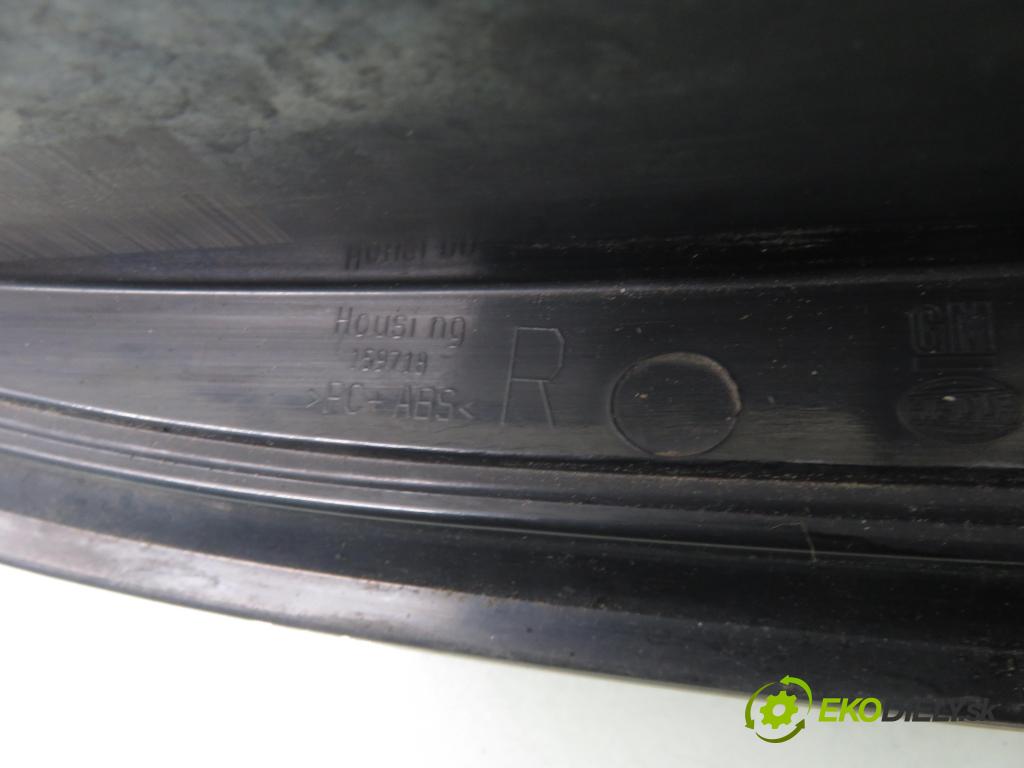 OPEL ASTRA H (A04) HB 2004 74,00 1.7 CDTI 100 - Z 17 DTH 1686,00 světlo pravé zadní 24451837 ; 00865302