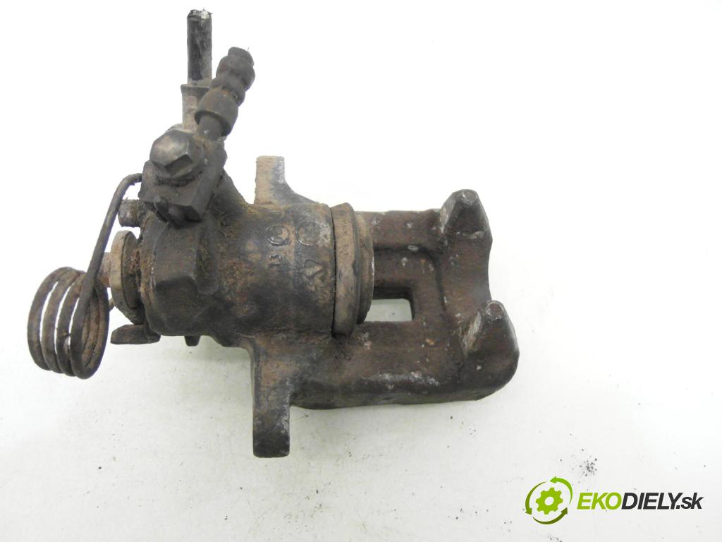 VW PASSAT B5 (3B2) SEDAN 1998 81,00 1.9 TDI - AVG 1896,00 Brzdič strmeň LT