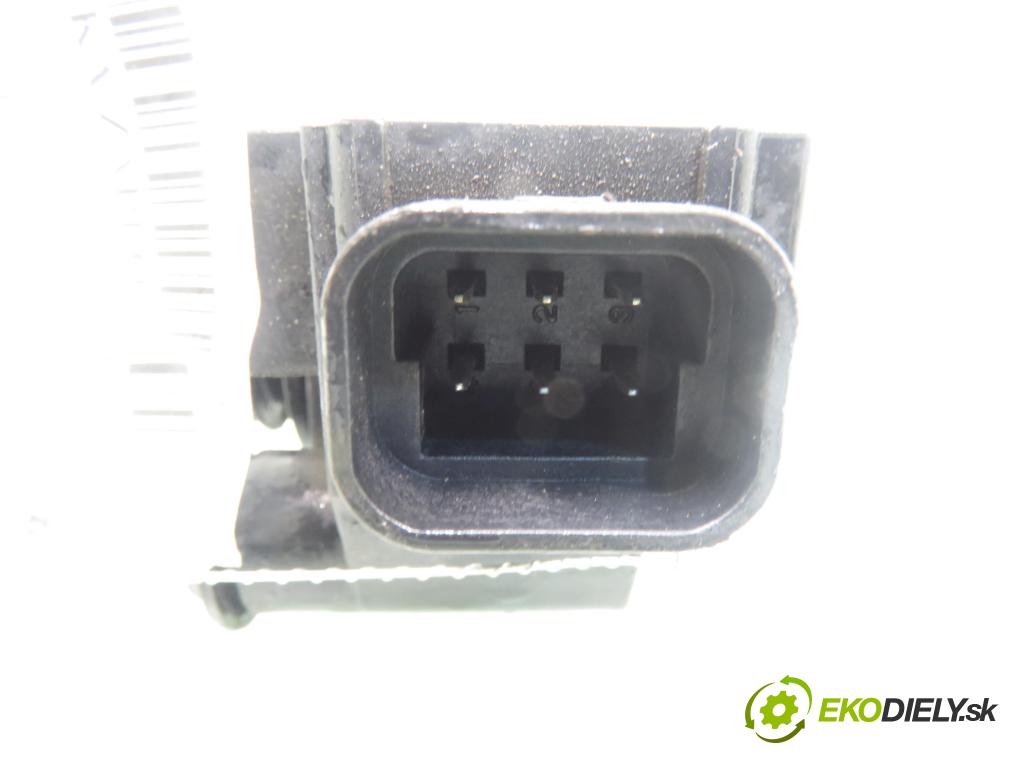 OPEL ASTRA G liftback (T98) HB 2001 74,00 1.6 16V - X 16 XEL 1598,00 Cievka zapaľovacia 0040100259