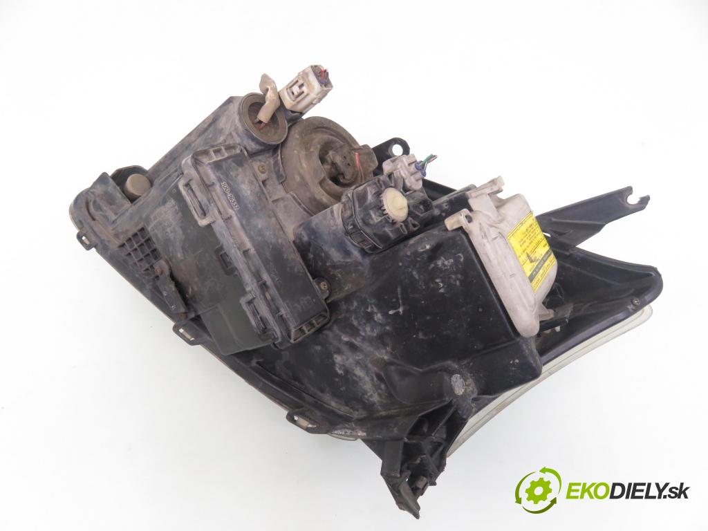 TOYOTA AVENSIS Kombi (_T25_) KOMBI 2005 120,00 2.4 (AZT251_) - 2AZ-FSE 2362,00 Svetlo PP