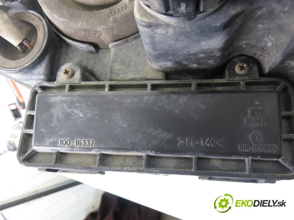 TOYOTA AVENSIS Kombi (_T25_) KOMBI 2005 120,00 2.4 (AZT251_) - 2AZ-FSE 2362,00 Svetlo PP