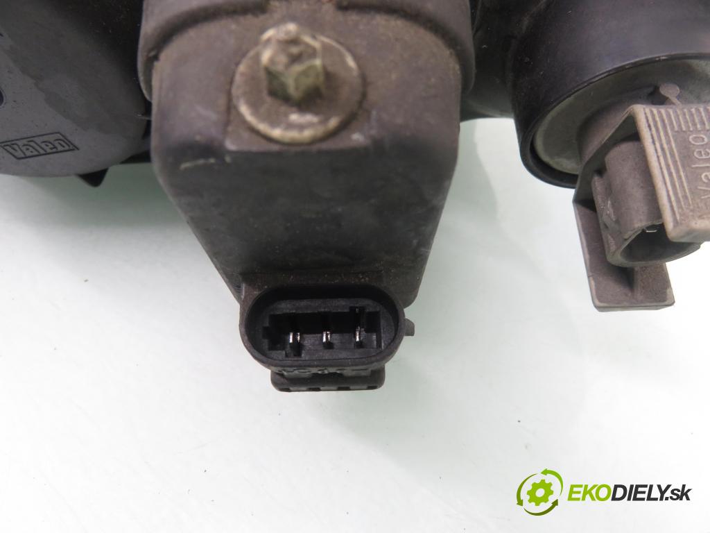 RENAULT MEGANE I (BA0/1_) LIFTBACK 1999 79,00 1.6 16V 107 - K4M 708 1598,00 Svetlo PP 087462