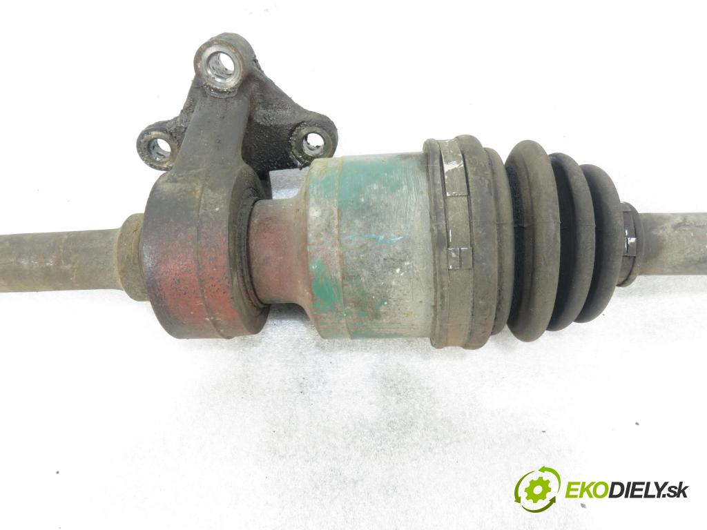 MAZDA 626 V (GF) SEDAN 1997 85,00 2 - FS 1991,00 Poloos PP