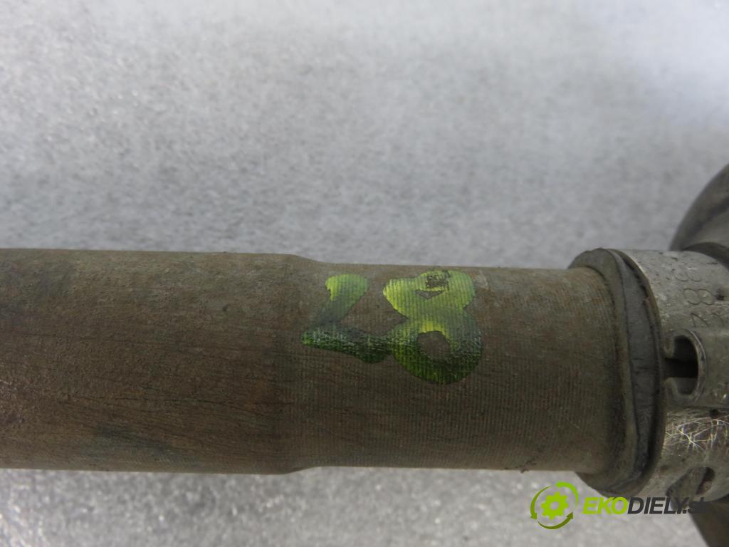 MAZDA 626 V (GF) SEDAN 1997 85,00 2 - FS 1991,00 Poloos PP