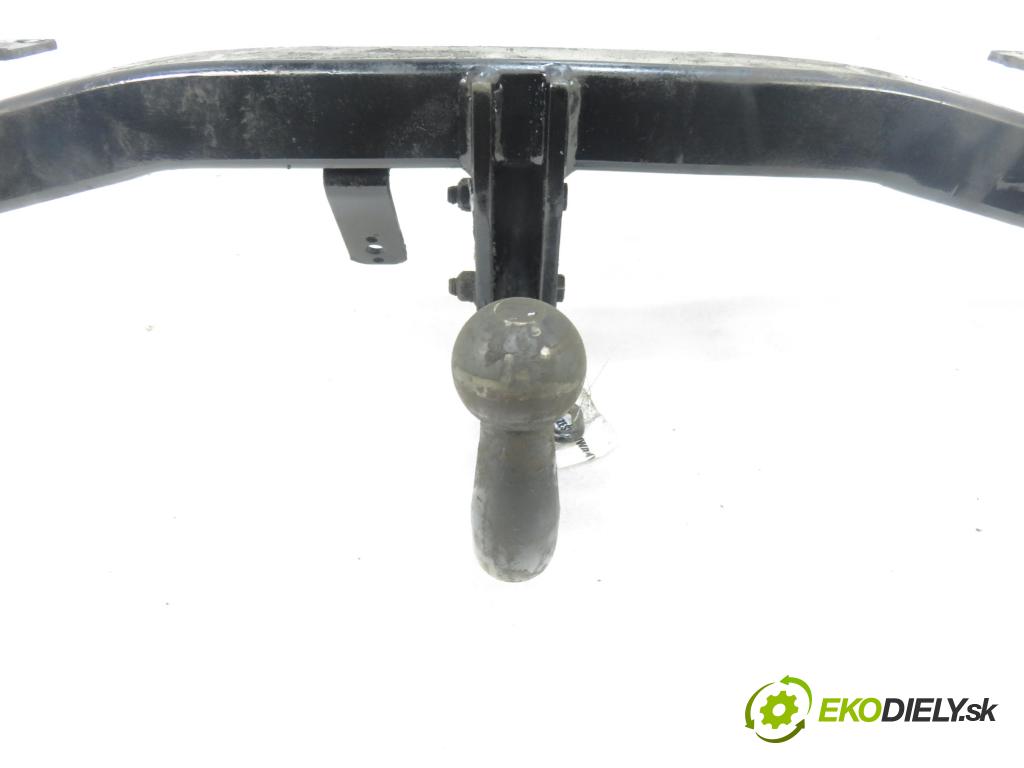 CITROEN C5 I Break (DE_) KOMBI 2003 85,00 1.8 16V (DE6FZB, DE6FZE) - 6FZ (EW7J4) 1749,00 Hák 