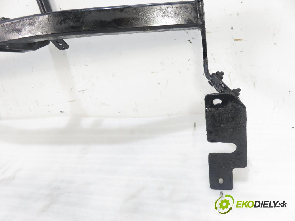 CITROEN C5 I Break (DE_) KOMBI 2003 85,00 1.8 16V (DE6FZB, DE6FZE) - 6FZ (EW7J4) 1749,00 Hák