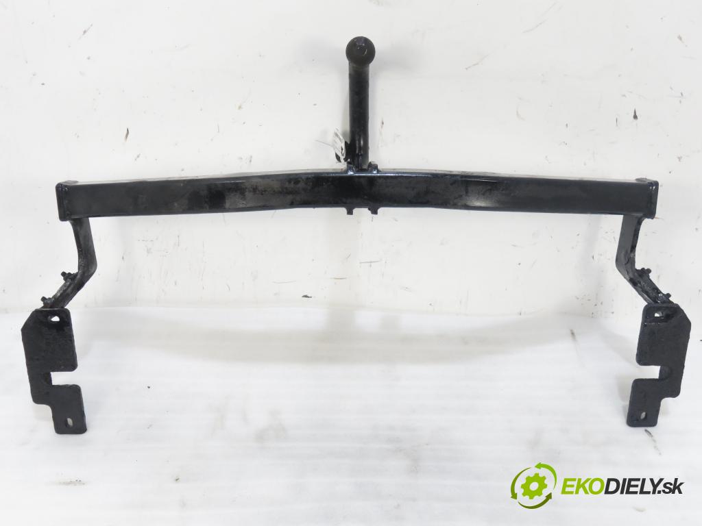 CITROEN C5 I Break (DE_) KOMBI 2003 85,00 1.8 16V (DE6FZB, DE6FZE) - 6FZ (EW7J4) 1749,00 Hák