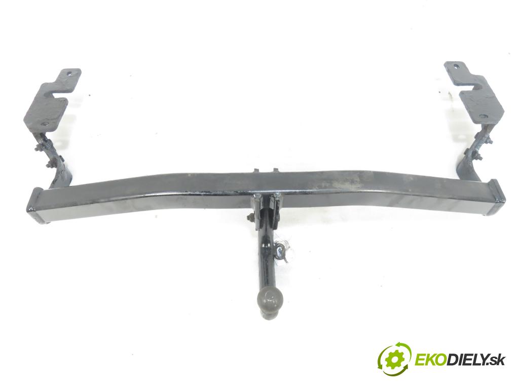 CITROEN C5 I Break (DE_) KOMBI 2003 85,00 1.8 16V (DE6FZB, DE6FZE) - 6FZ (EW7J4) 1749,00 Hák