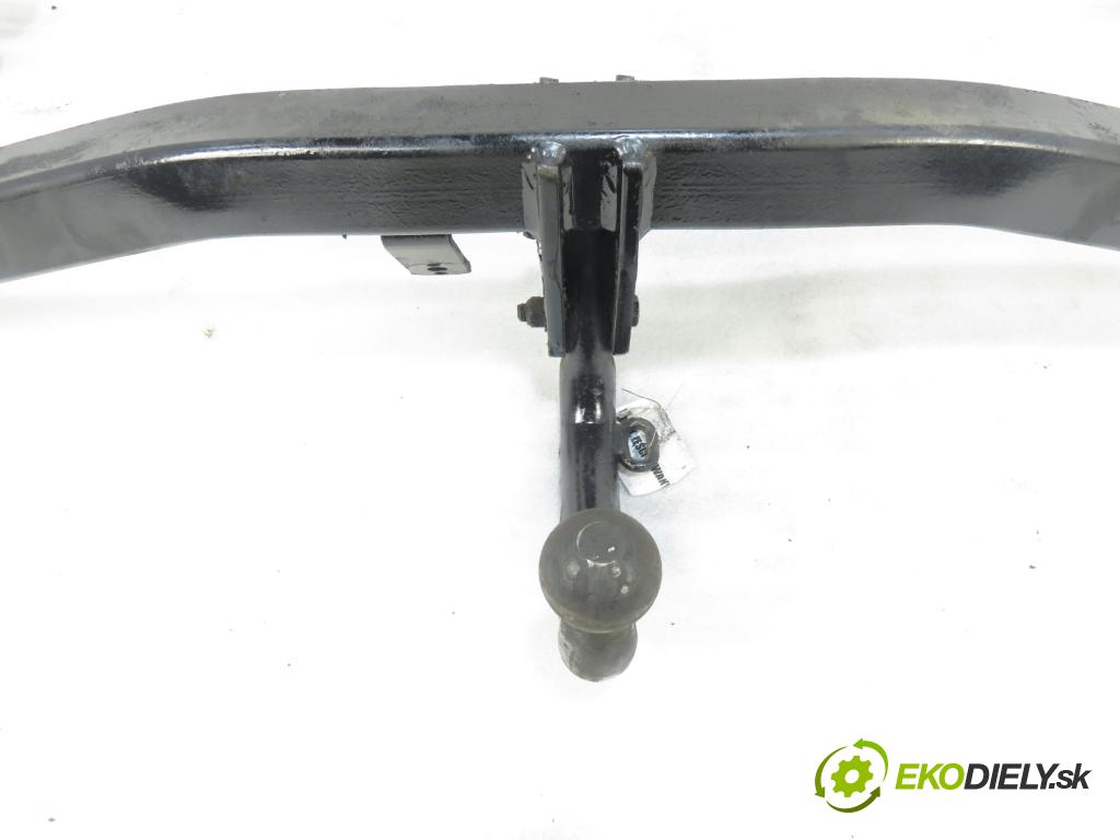 CITROEN C5 I Break (DE_) KOMBI 2003 85,00 1.8 16V (DE6FZB, DE6FZE) - 6FZ (EW7J4) 1749,00 Hák