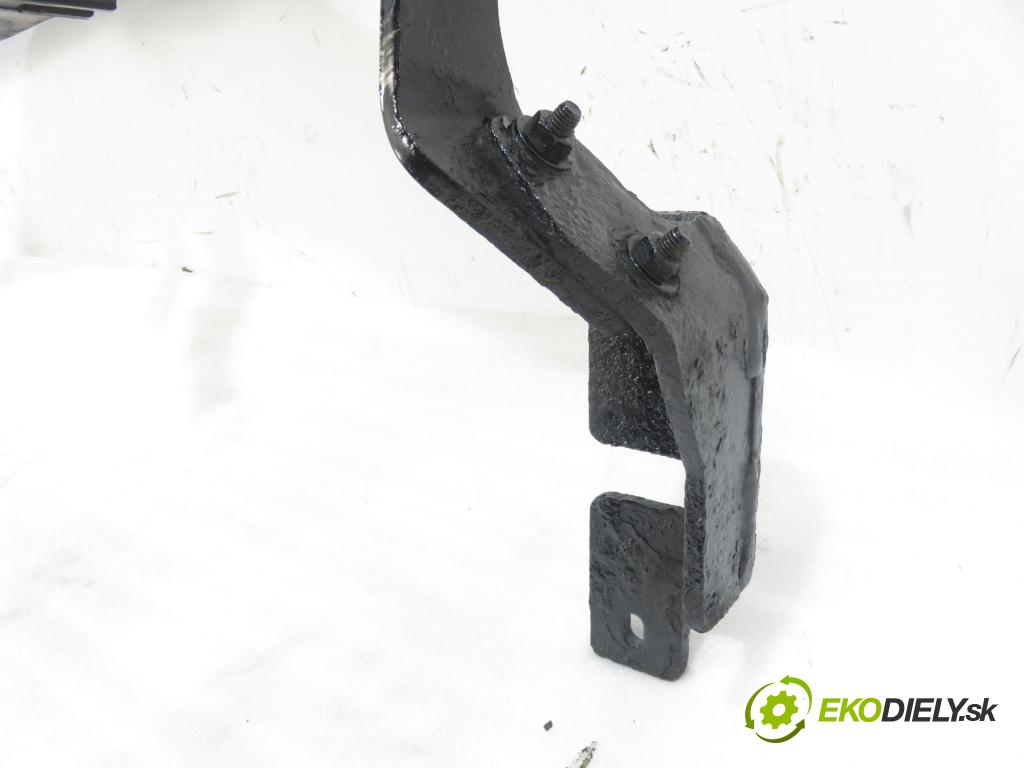 CITROEN C5 I Break (DE_) KOMBI 2003 85,00 1.8 16V (DE6FZB, DE6FZE) - 6FZ (EW7J4) 1749,00 Hák