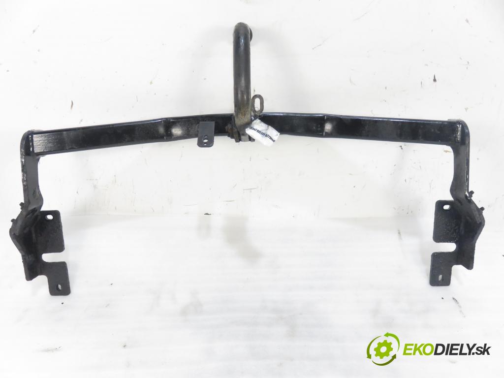 CITROEN C5 I Break (DE_) KOMBI 2003 85,00 1.8 16V (DE6FZB, DE6FZE) - 6FZ (EW7J4) 1749,00 Hák