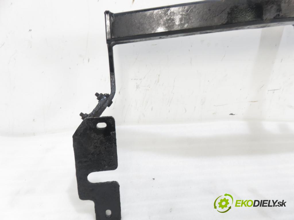 CITROEN C5 I Break (DE_) KOMBI 2003 85,00 1.8 16V (DE6FZB, DE6FZE) - 6FZ (EW7J4) 1749,00 Hák