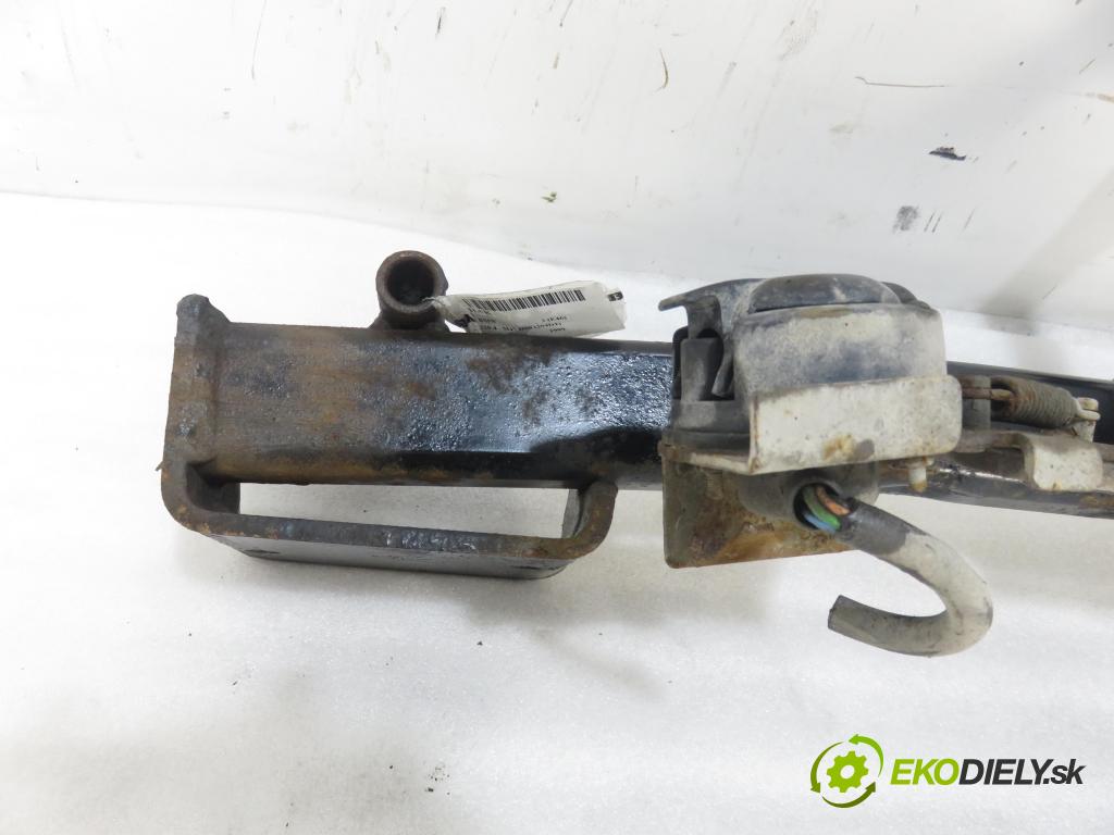 BMW 3 (E46) SEDAN 1999 100,00 320 d 136 - M47 D20 (204D1) 1951,00 Hák