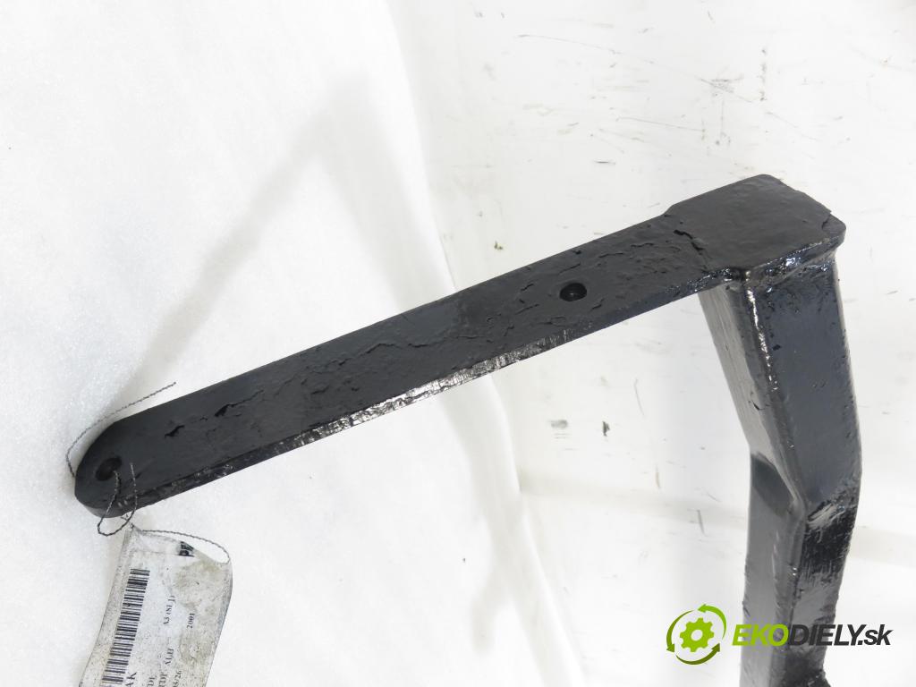 AUDI A3 (8L1) HB 2001 66,00 1.9 TDI 90 - ALH 1896,00 Hák