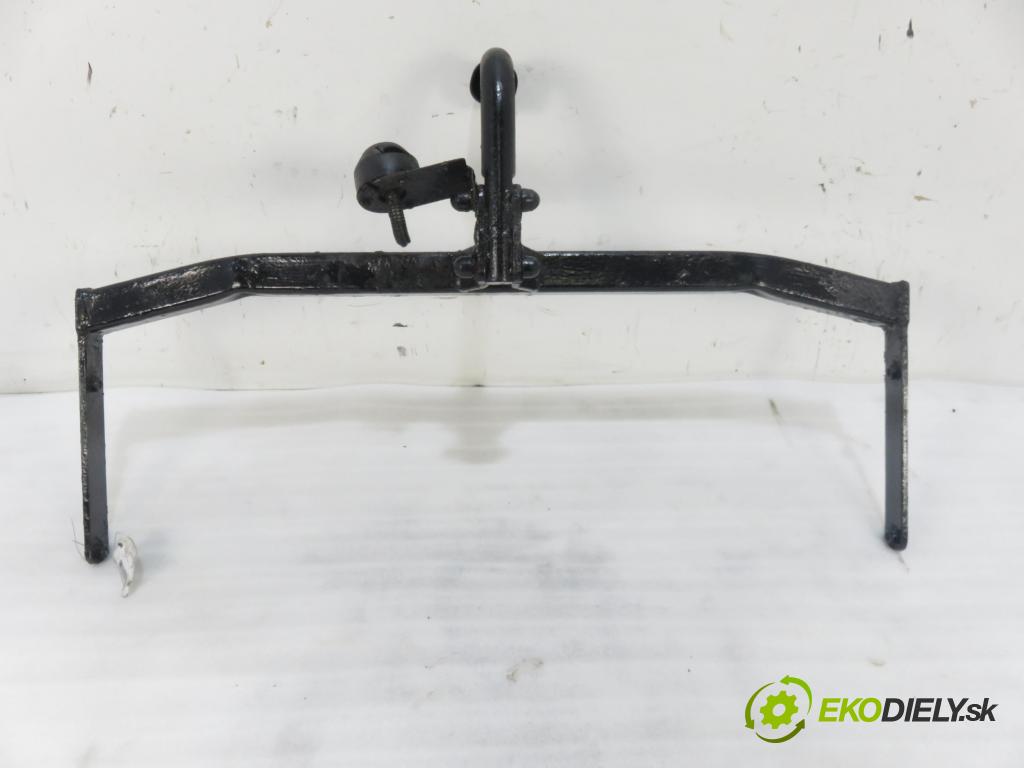 AUDI A3 (8L1) HB 2001 66,00 1.9 TDI 90 - ALH 1896,00 Hák