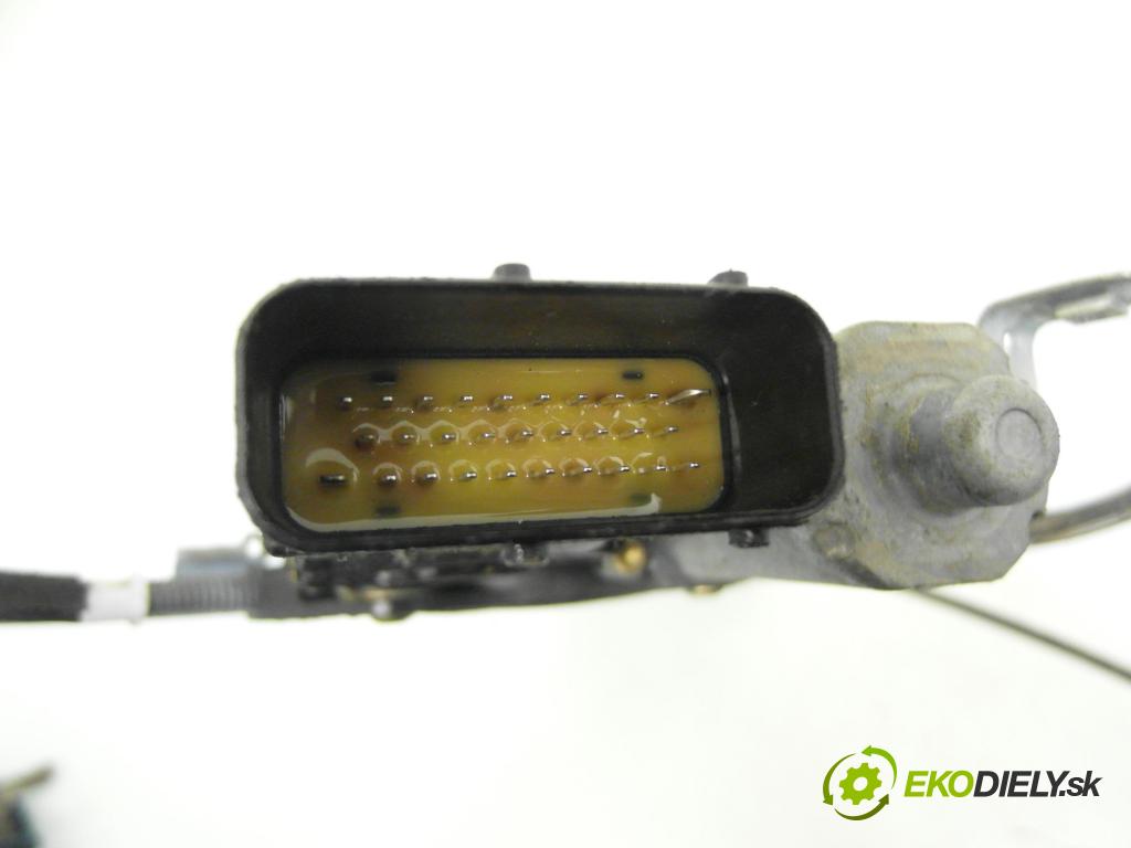 SKODA OCTAVIA I (1U2) SEDAN 1997 66,00 1.9 TDI 90- AGR 1896,00 mechanismus oken PPE 1C1959802