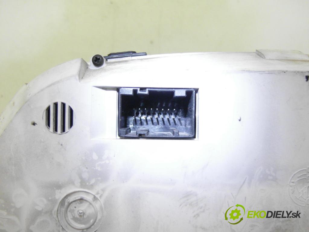 FIAT DOBLO Cargo (223_) KOMBIVAN 2002 74,00 1.9 JTD 100 - 182 B9.000 1910,00 prístrojovka elektrický 46817749