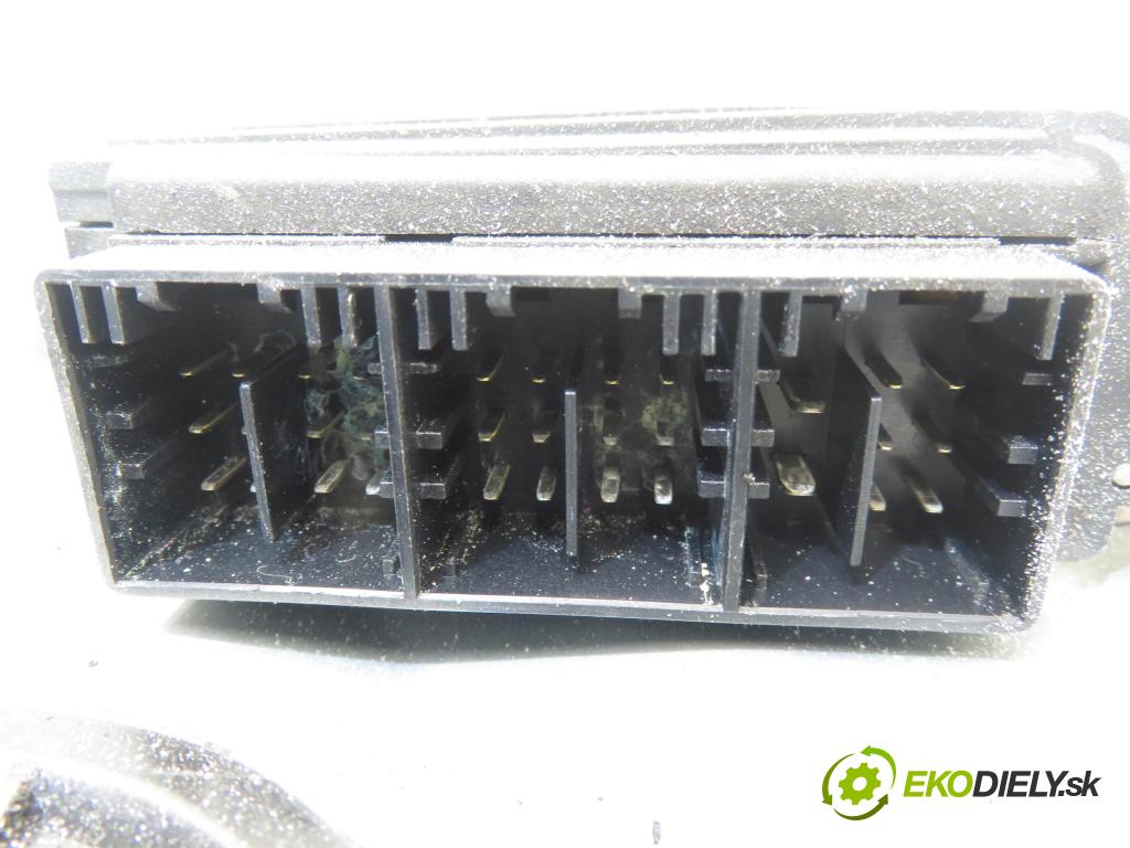 SEAT IBIZA III (6L1) HB 2004 55,00 1.4 TDI 75 - AMF 1422,00 Mechanizmus okien 6L4837751CS ; 6Q2959802C