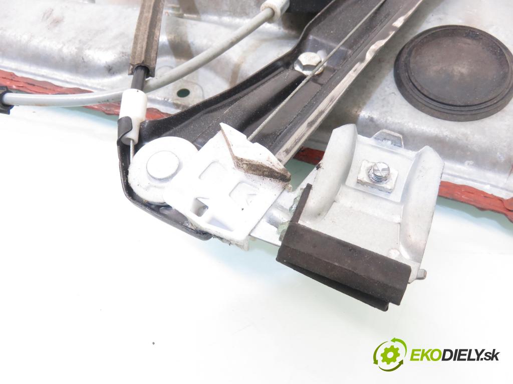 VW BORA (1J2) SEDAN 1999 66,00 1.9 TDI 90 - ALH 1896,00 Mechanizmus okien 1J4837729E ; 1J1959801A