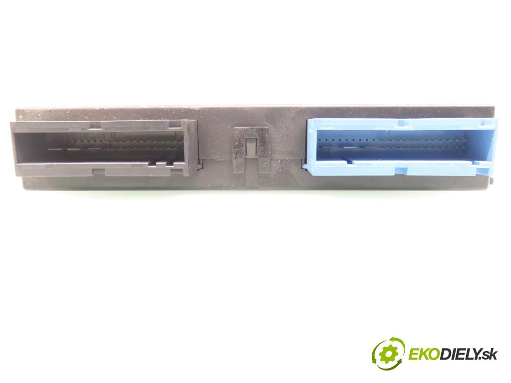 OPEL TIGRA TwinTop (X04) CABRIO 2005 66,00 1.4 - Z 14 XEP 1364,00 řídící jednotka / MODUL INNE 93162344