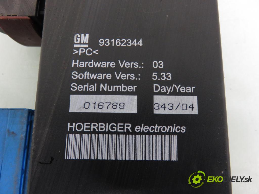 OPEL TIGRA TwinTop (X04) CABRIO 2005 66,00 1.4 - Z 14 XEP 1364,00 riadiaca jednotka / MODUL INNE: 93162344