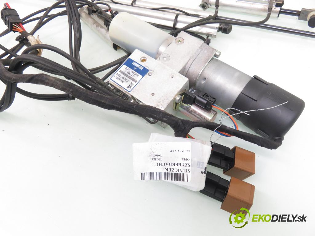 OPEL TIGRA TwinTop (X04) CABRIO 2005 66,00 1.4 - Z 14 XEP 1364,00 motor otevírání STŘECHA: 93162375