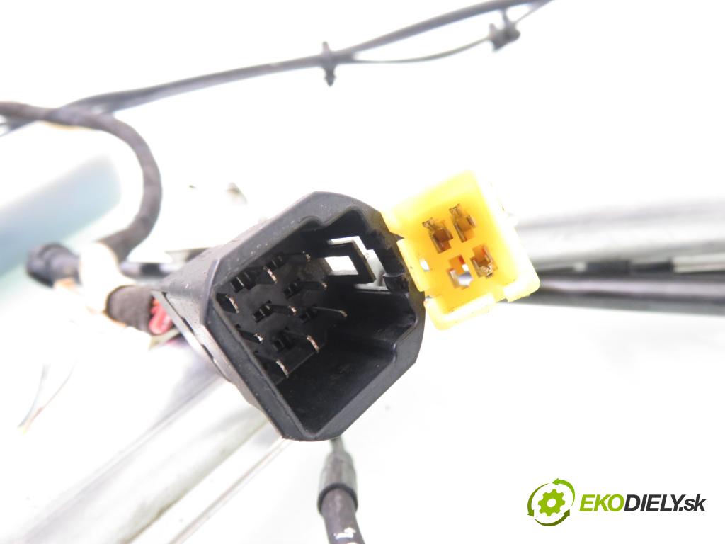 OPEL TIGRA TwinTop (X04) CABRIO 2005 66,00 1.4 - Z 14 XEP 1364,00 Motor otvárania strechy 93162375