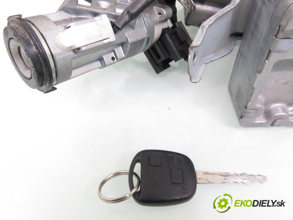 TOYOTA YARIS (_P1_) HB 2005 64,00 1.3 VVTi 87 - 2SZ-FE 1298,00 serv/podporovanie elektrické 6900000792 ; 452000D032 ; 896500D030