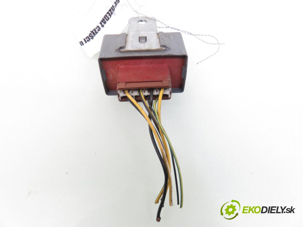 HONDA CIVIC VI Hatchback (EJ, EK) HB 2000 66,00 1.4 i S (EJ9) - D14A4 1396,00 RELÉ: motorku paliva 39400ST3E011