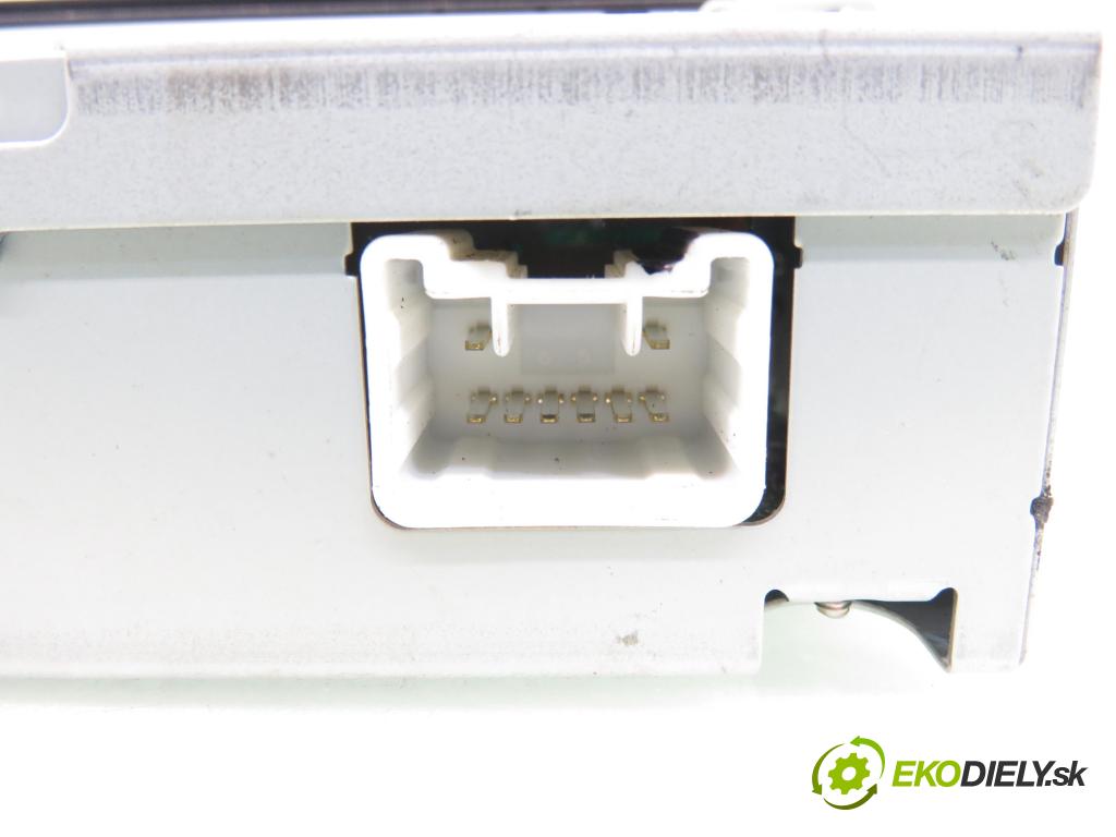 TOYOTA YARIS (_P1_) HB 2005 64,00 1.3 VVTi 87 - 2SZ-FE 1298,00 ZOBRAZIT: 861100D040