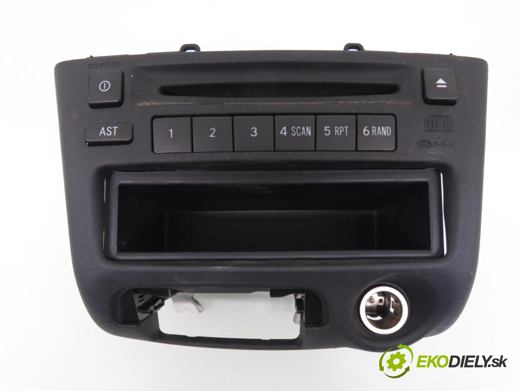 TOYOTA YARIS (_P1_) HB 2005 64,00 1.3 VVTi 87 - 2SZ-FE 1298,00 RADIO CD 861200D140